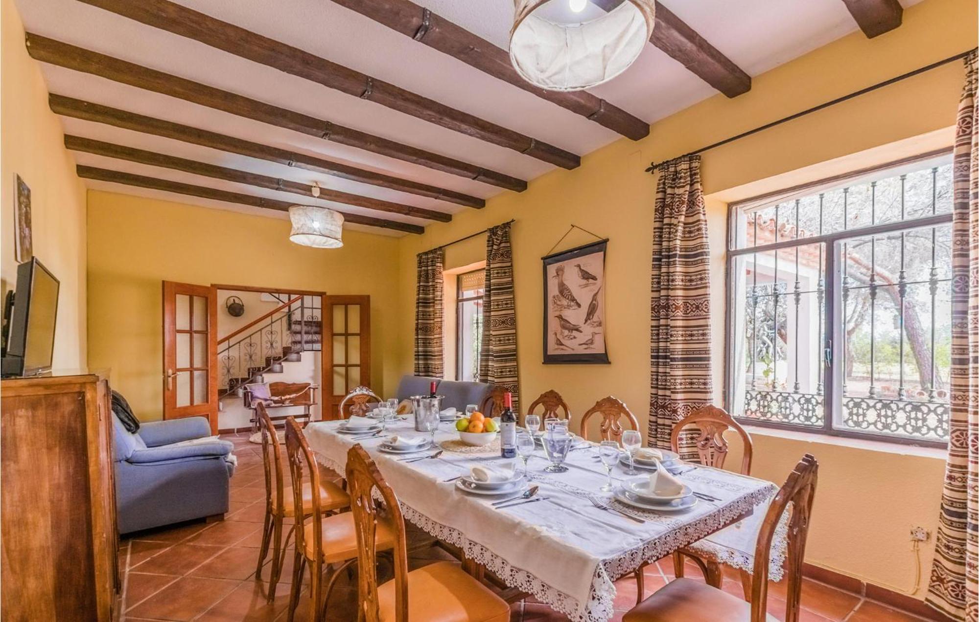 Gorgeous Home In Aldeaquemada With Swimming Pool Dış mekan fotoğraf