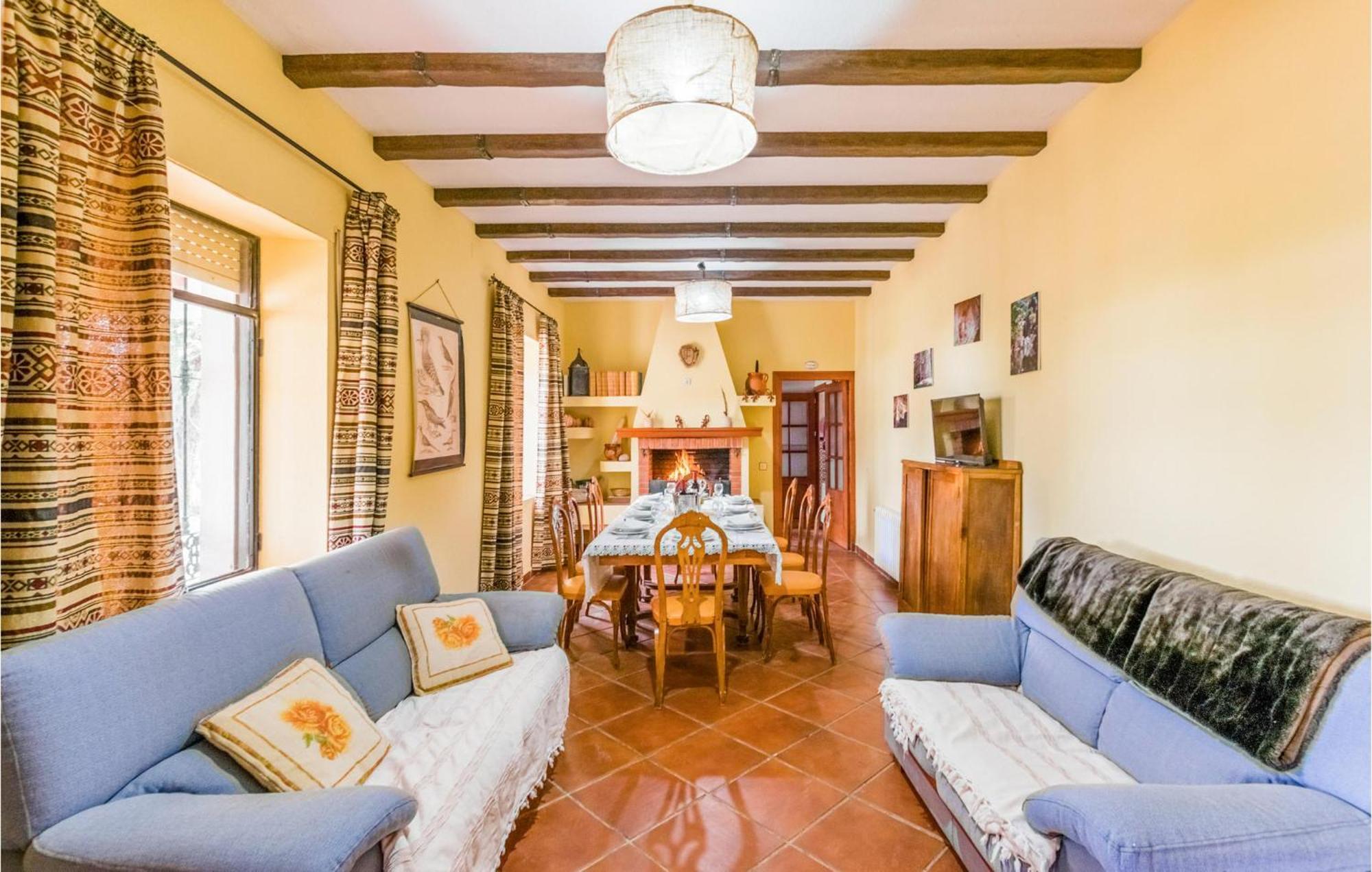 Gorgeous Home In Aldeaquemada With Swimming Pool Dış mekan fotoğraf